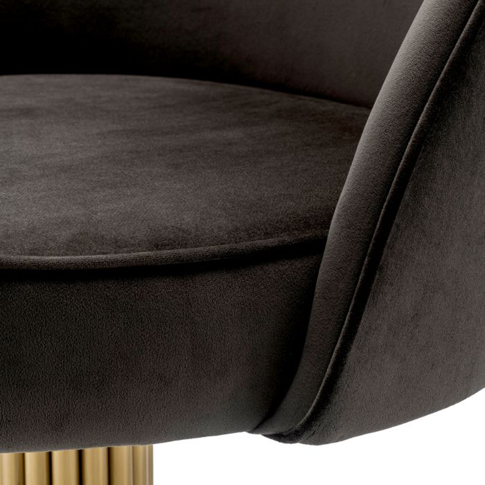 Silla de comedor Dorland roche terciopelo gris oscuro