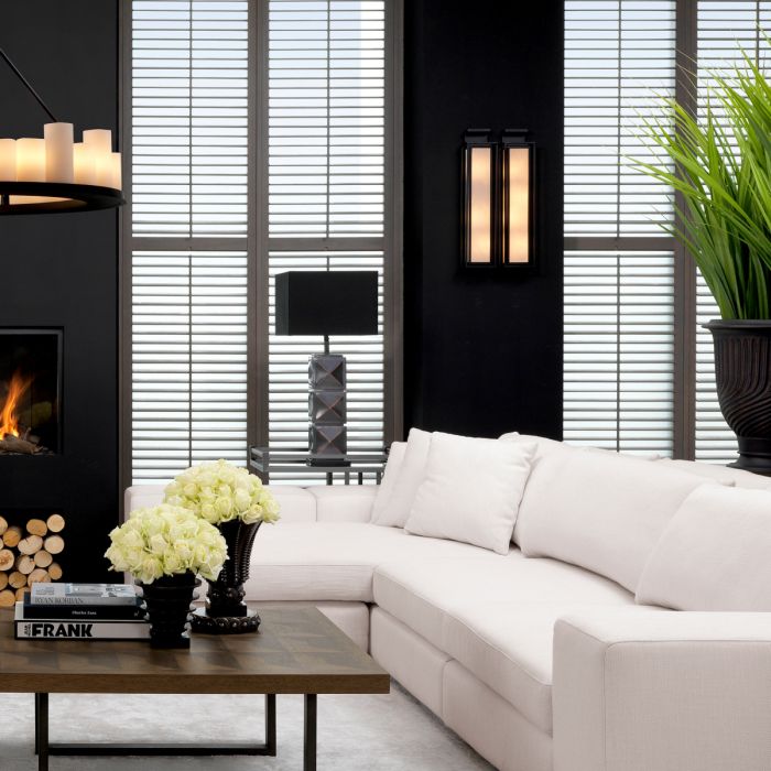 Wall Lamp Versus black finish