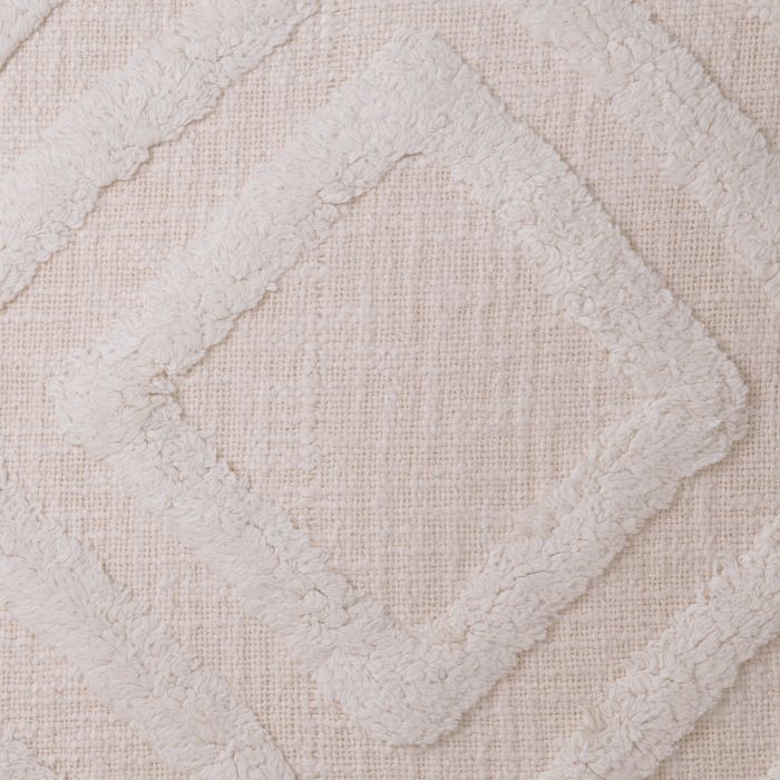 Cushion Magan L off-white