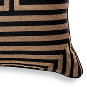 Cushion Spray rectangular black gold