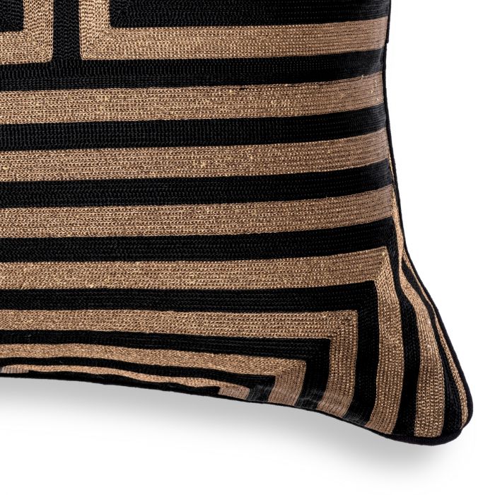 Cushion Spray rectangular black gold