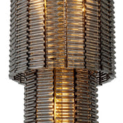 Lámpara de araña Imperial S con acabado en latón cepillado y cristal ahumado.