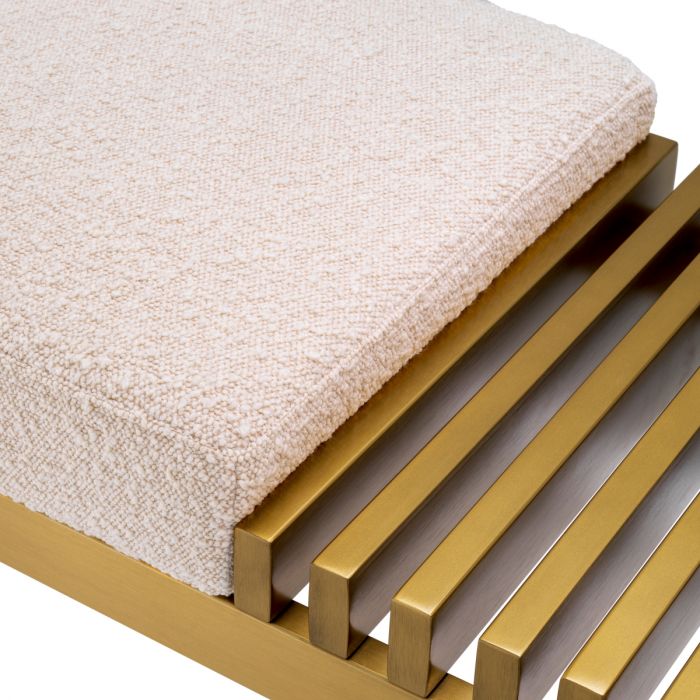 Banco Bibi latón cepillado acabado bouclé crema