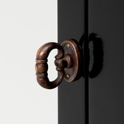 Gabinete Gala acabado negro encerado