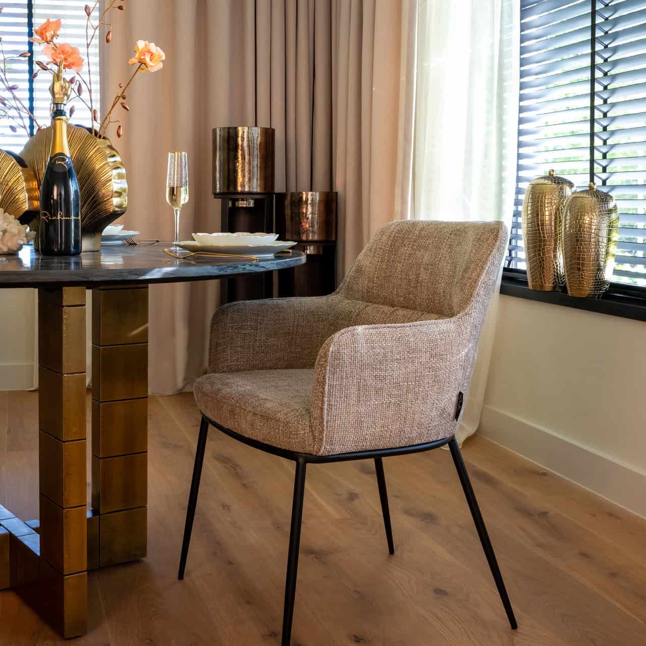 Dining table Collada 130Ø (Black/gold)