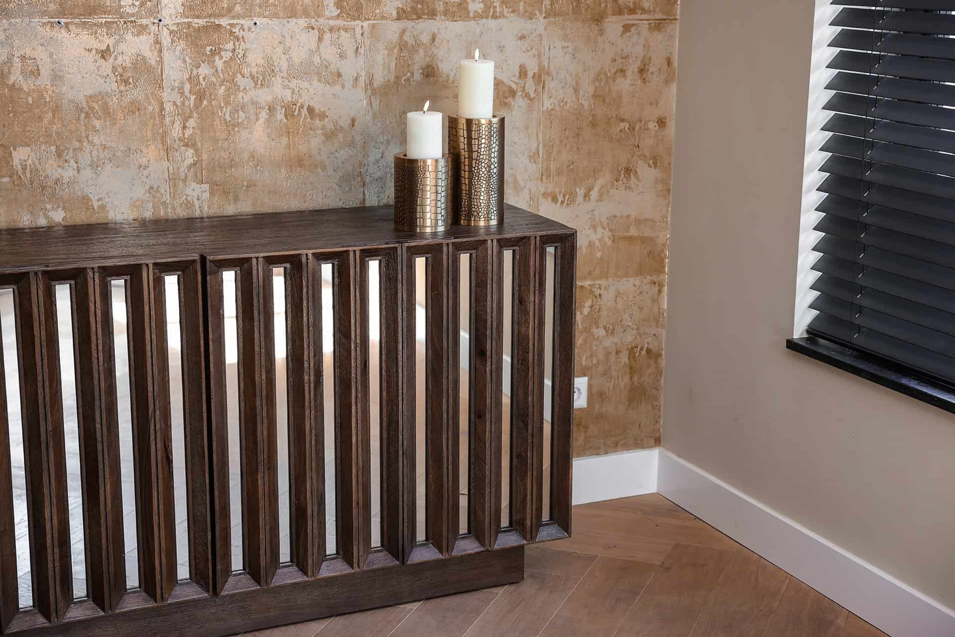 Aparador Bryant 4 puertas (Marrón)