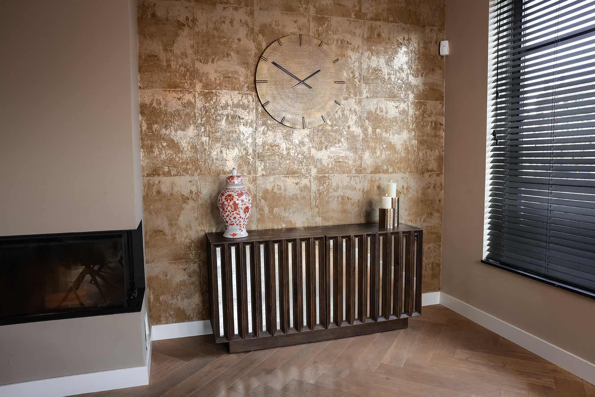 Aparador Bryant 4 puertas (Marrón)