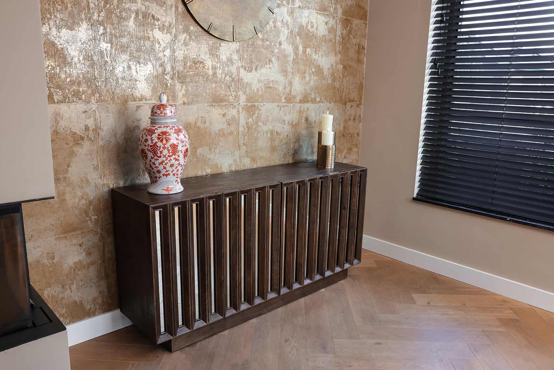 Aparador Bryant 4 puertas (Marrón)