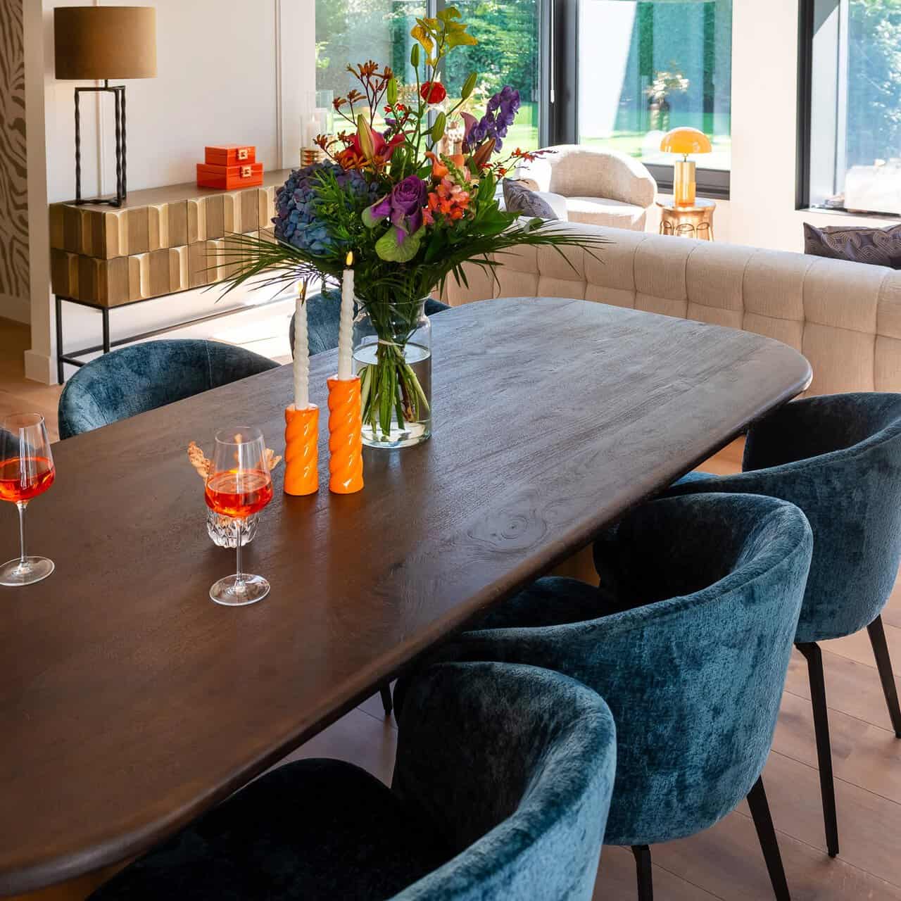 Lujo Luxery Living tables