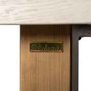 Mesa de comedor Whitebone latón 235 (Verona Grey)