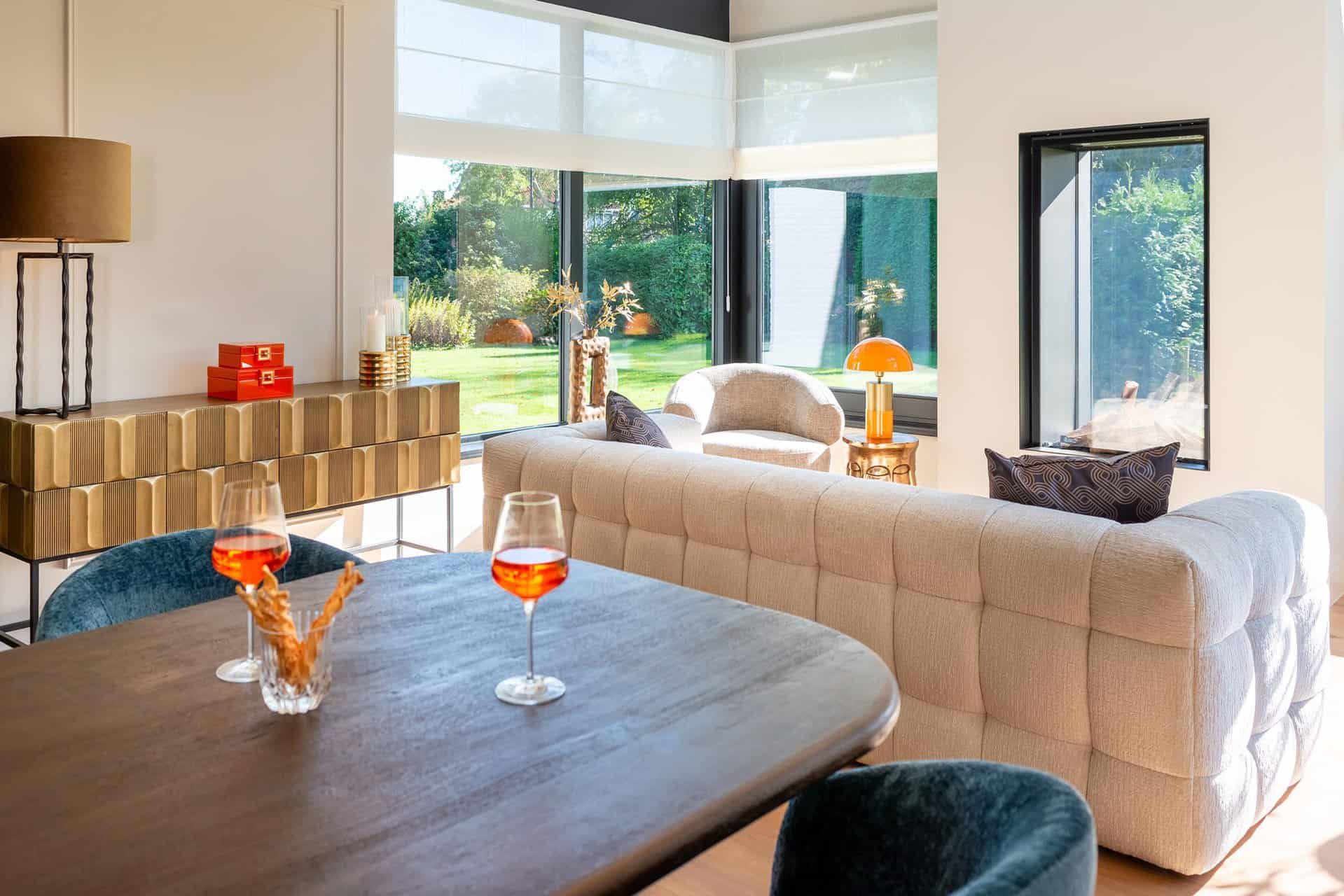 Sideboard Jaxx 2-doors 2-drawers (Black/gold)