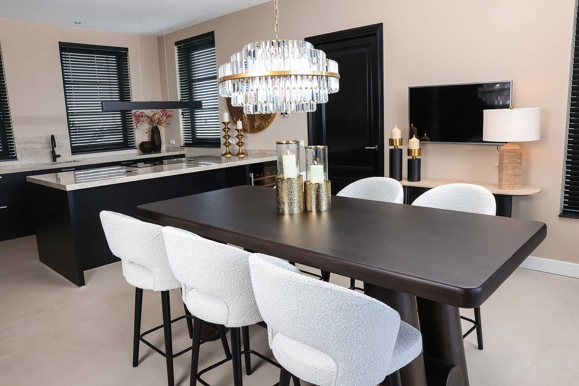 Hurricane Marlou small (Gold)