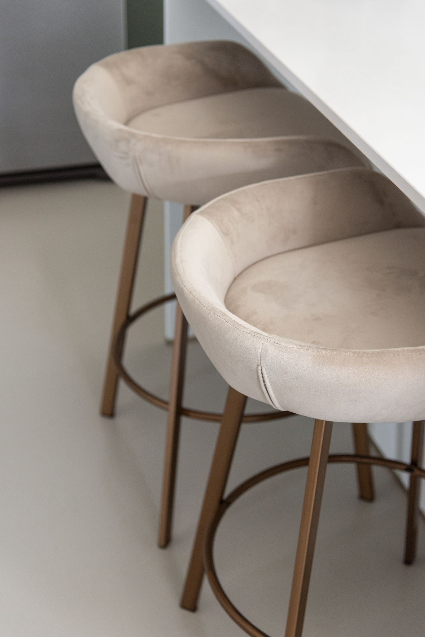 Lujo Luxery Living - furniture