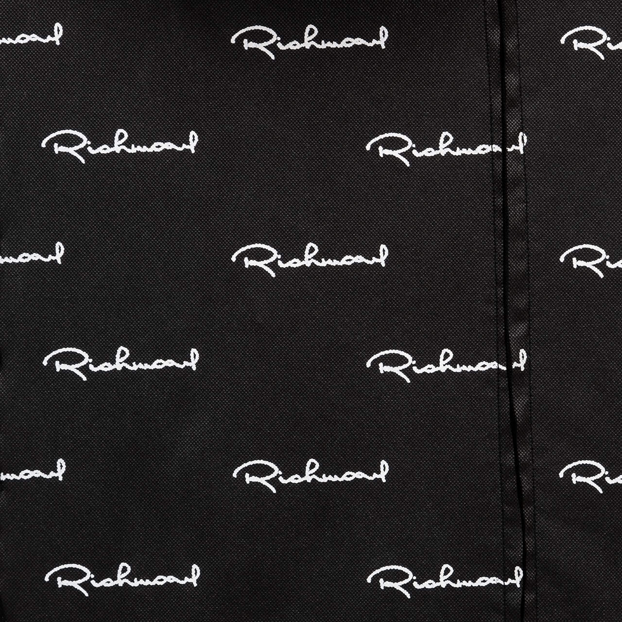 Crema encantadora de Bench Holly (Be Lovely 11 Cream)