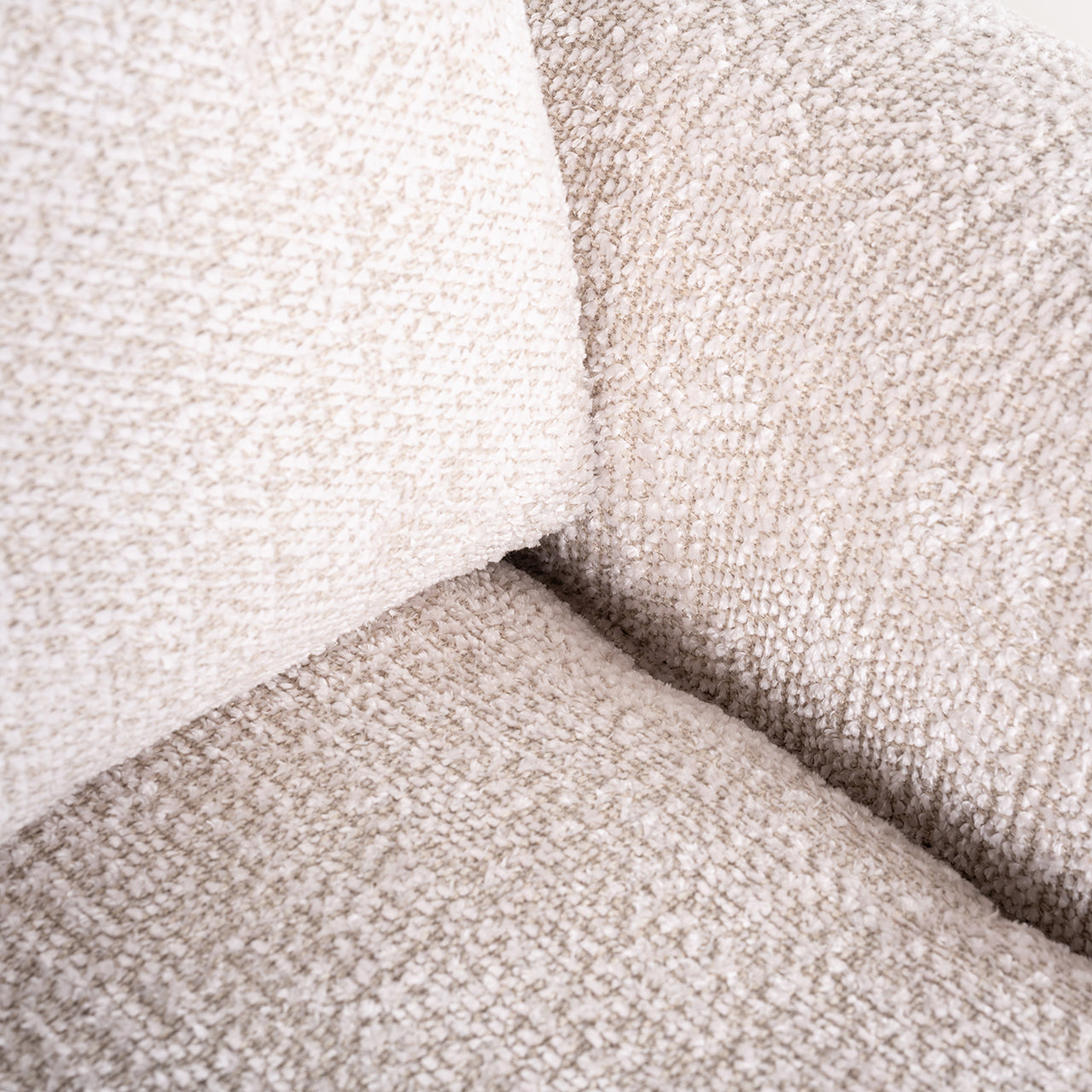Lounge chair Sandro lovely cream (Be Lovely 11 Cream)